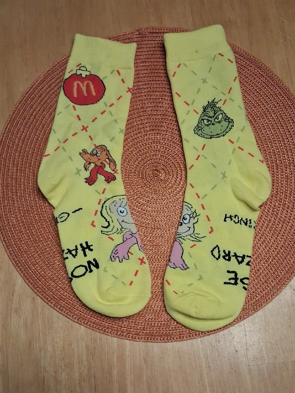 McDonald's Collectable Grinch-Themed Yellow Crew Socks OS